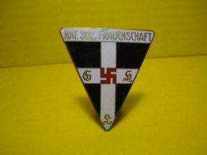 Nazi Womens Organization Badge image 1