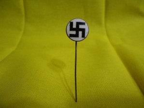 NAZI SUPPORT SWASTIKA PIN image 1