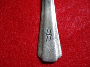 SS SILVERWARE BUTTER SPREADER image 2