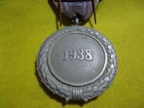 GERMAN LUFTSCHUTZ SERVICE MEDAL II CL. image 3