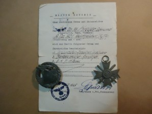 KM BLOCKADE RUNNER BADGE DOCUMENT & MEDAL SET image 1