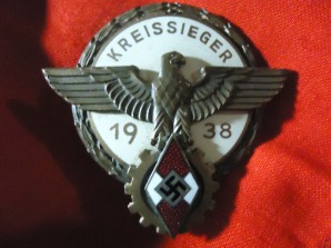 1938 HJ KREISSIEGER BADGE-G.BREHMER image 2