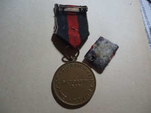 GERMAN SUDETENLAND MEDAL & PRAGUE BAR image 2