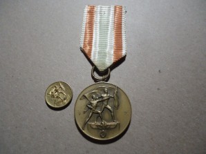 GERMAN MEMEL MEDAL – CASED WITH TOKEN image 3