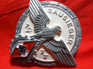 GERMAN HJ GAUSIEGER BADGE 1944 image 3