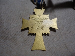 GERMAN MOTHERS CROSS-GOLD image 3