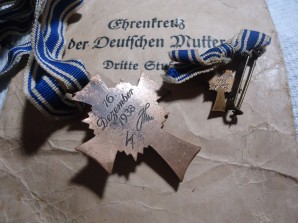 GERMAN MOTHERS CROSS, W/MINI AND PAPER PACK image 3