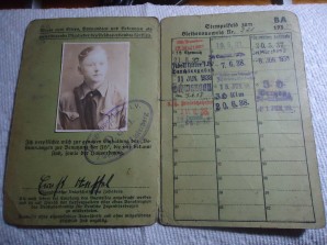 Bleibenausweis Hitler Youth ID Card – 15 yr old image 2