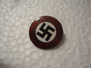 NSDAP Party Member Pin M1/46 Alfred Stubbe, Berlin image 1