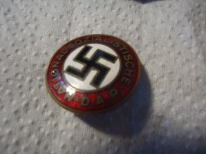 NSDAP Party Member Pin Early Type RZM 42 image 1