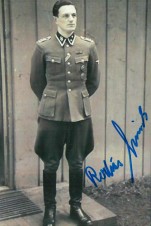 OBERSCHARFÜHRER ROCHUS MISCH SIGNED Photo image 1