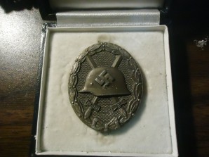 WW2 German Would Badge Silver & Black (RELICS) image 3