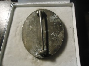 WW2 German Would Badge Silver & Black (RELICS) image 4