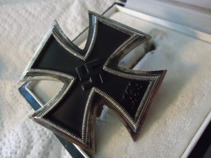 1939 IRON CROSS 1ST CLASS KLEIN & QUENZER image 5