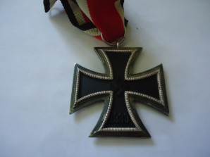 WW2 Iron Cross 2 Cl. Rare Round 3 Thick Version image 2