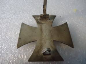 WW2 IRON CROSS 1ST CLASS, MARKED 20 image 2